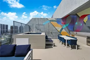 121 NE 34th St, Miami, FL 33137 - Photo 15