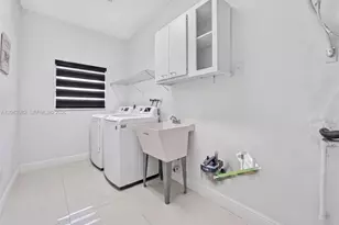 962 SW 93rd Terrace, Plantation, FL 33324 - Photo 55