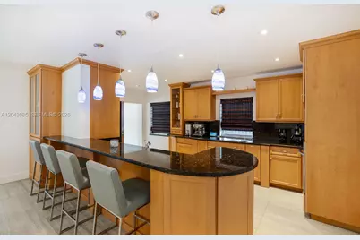 13200 Ortega Ln, North Miami, FL 33181 - Photo 13