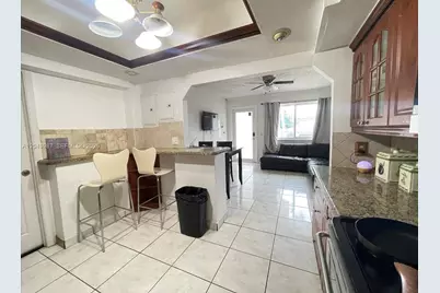 2955 NW 102nd St, Miami, FL 33147 - Photo 9