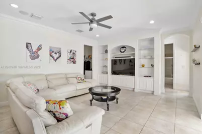 3904 W Gardenia Ave, Weston, FL 33332 - Photo 9