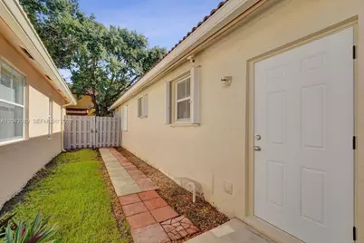 14003 N Cypress Cove Cir, Davie, FL 33325 - Photo 71