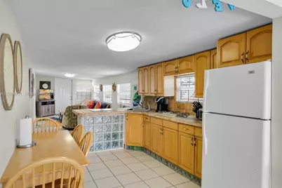 224 W 1st Ct, Key Largo, FL 33037 - Photo 9