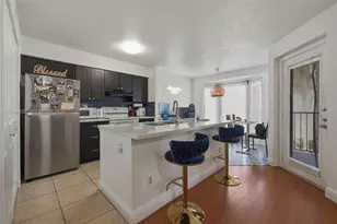 977 Riverside Dr, Coral Springs, FL 33071 - Photo 9
