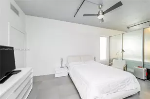 1700 Meridian Ave, Miami Beach, FL 33139 - Photo 17
