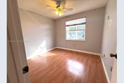1435 NW 154th Ln #-, Pembroke Pines, FL 33028 - Photo 7