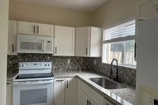 1142 NE 41st Ave, Homestead, FL 33033 - Photo 5