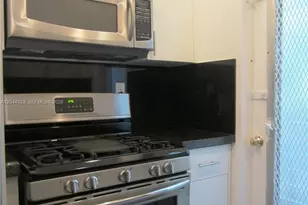 8132 Harding Ave, Miami Beach, FL 33141 - Photo 5