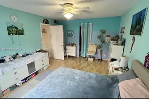 200 Diplomat Pkwy, Hallandale Beach, FL 33009 - Photo 19