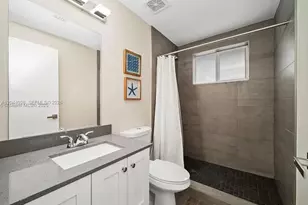 2311 Scott St, Hollywood, FL 33020 - Photo 9