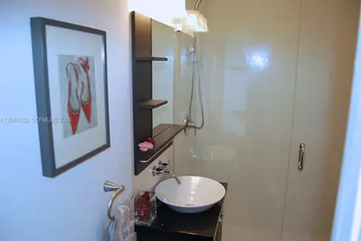 934 Michigan Ave #105, Miami Beach, FL 33139 - Photo 11