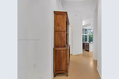 20000 E Country Club Dr #108, Aventura, FL 33180 - Photo 13