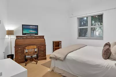 20000 E Country Club Dr #108, Aventura, FL 33180 - Photo 15