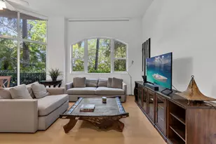 20000 E Country Club Dr, Aventura, FL 33180 - Photo 3