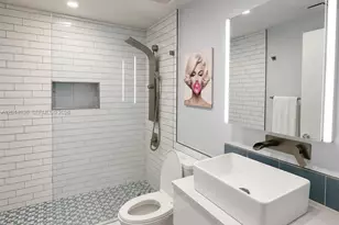 455 NE 25th St, Miami, FL 33137 - Photo 11