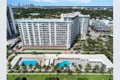 2899 Collins Ave #1726, Miami Beach, FL 33140 - Photo 3