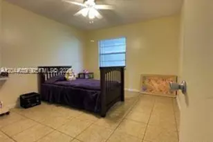 300 SW 134th Way, Pembroke Pines, FL 33027 - Photo 7