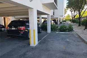 4550 W 16th Ave, Hialeah, FL 33012 - Photo 9