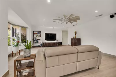 2820 NE 40th Ct, Fort Lauderdale, FL 33308 - Photo 11