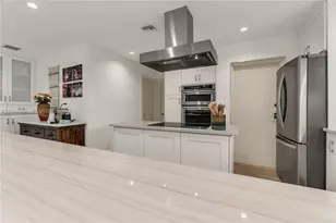 2820 NE 40th Ct, Fort Lauderdale, FL 33308 - Photo 5
