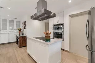 2820 NE 40th Ct, Fort Lauderdale, FL 33308 - Photo 3