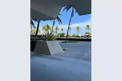 2625 Collins Ave #1805, Miami Beach, FL 33140 - Photo 7