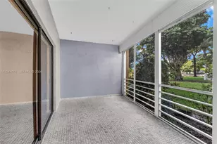 3940 NW 42nd Ave, Lauderdale Lakes, FL 33319 - Photo 25