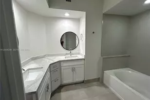 3225 NE 184th St, Aventura, FL 33160 - Photo 23