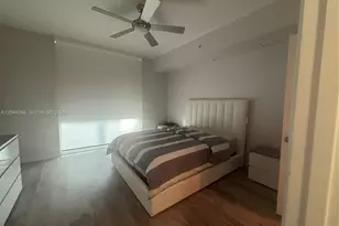 253 NE 2nd St, Miami, FL 33132 - Photo 9