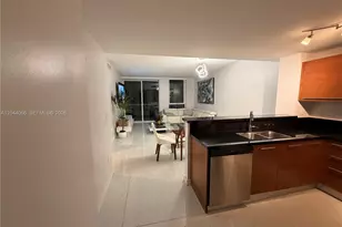 253 NE 2nd St, Miami, FL 33132 - Photo 3