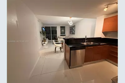 253 NE 2nd St #1204, Miami, FL 33132 - Photo 5
