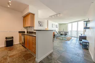 325 S Biscayne Blvd, Miami, FL 33131 - Photo 9