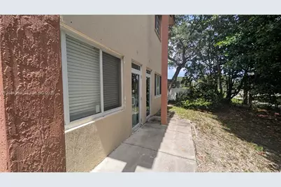 5595 Orange Dr #101, Davie, FL 33314 - Photo 15