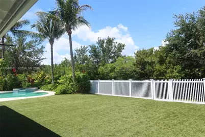2724 Wymberly Dr, Jupiter, FL 33458 - Photo 13