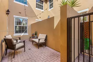 1119 SW 147th Ave, Pembroke Pines, FL 33027 - Photo 9