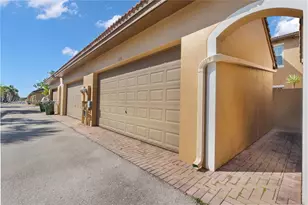1119 SW 147th Ave, Pembroke Pines, FL 33027 - Photo 29