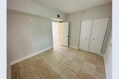 140 Meridian Ave #314, Miami Beach, FL 33139 - Photo 35