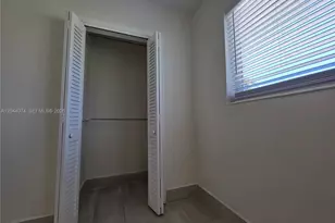 120 NE 10th Ave, Hallandale Beach, FL 33009 - Photo 11
