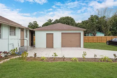 145 NW 6th Ave, Florida City, FL 33034 - Photo 5