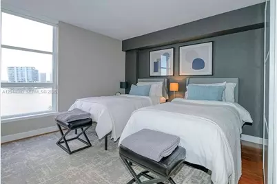 3600 Mystic Pointe Dr #718, Aventura, FL 33180 - Photo 15