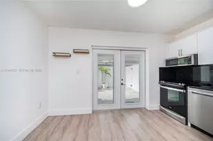 550 NW 82nd Ct, Miami, FL 33126 - Photo 23