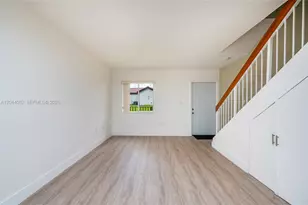 550 NW 82nd Ct, Miami, FL 33126 - Photo 17