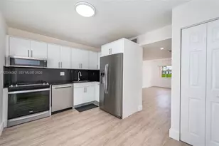 550 NW 82nd Ct, Miami, FL 33126 - Photo 21