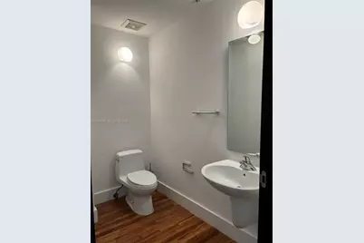 2001 Meridian Ave #309, Miami Beach, FL 33139 - Photo 9