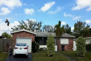 4721 NW 41st Pl, Lauderdale Lakes, FL 33319 - Photo 1