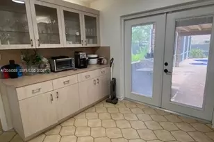 9760 SW 128th St, Miami, FL 33176 - Photo 15