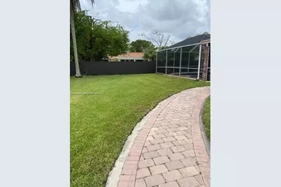 9760 SW 128th St, Miami, FL 33176 - Photo 33
