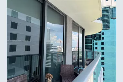 55 SW 9th St #2208, Miami, FL 33130 - Photo 19