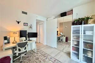 55 SW 9th St, Miami, FL 33130 - Photo 25
