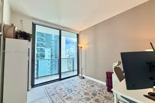 55 SW 9th St, Miami, FL 33130 - Photo 27